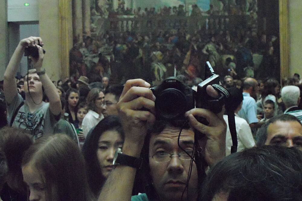 Hand | Camera | Benjamin | Museum