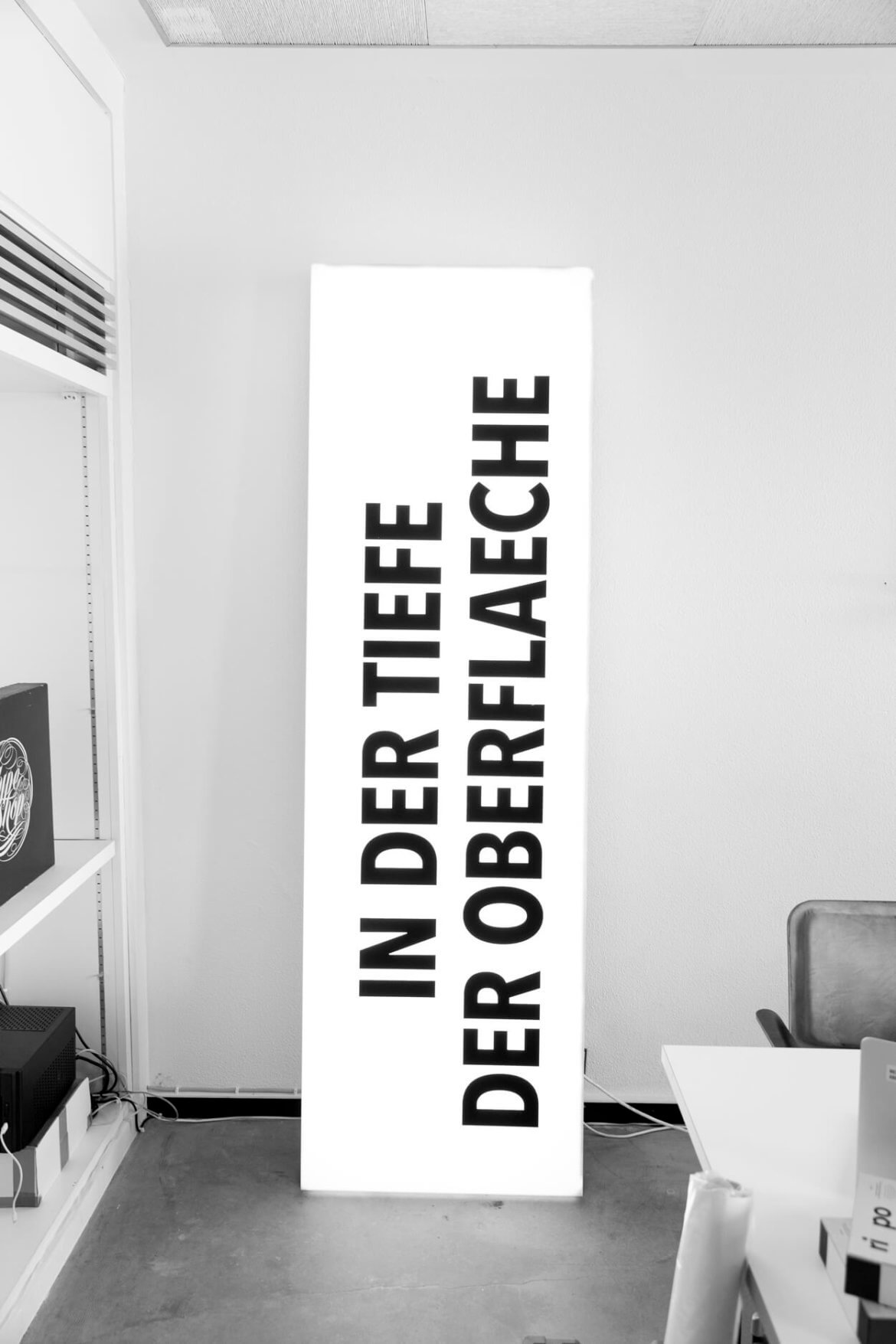 Daniel Angermann | Typografie | Tiefe | Leuchtschild