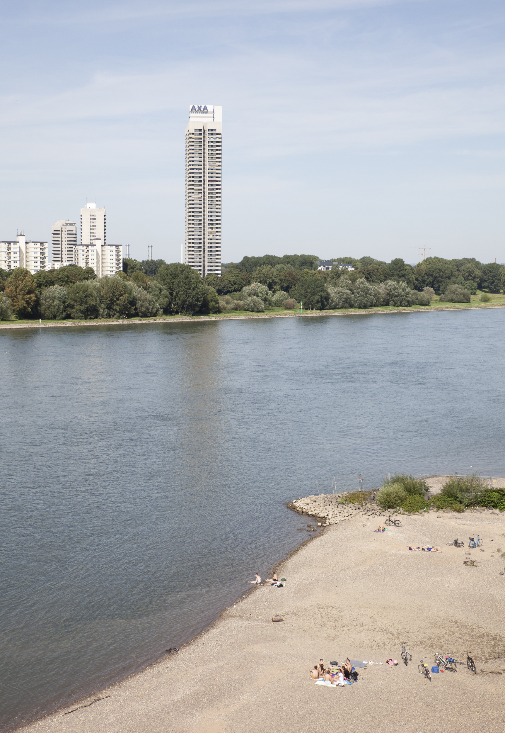 Rhein | Köln | Axa | Hochhaus